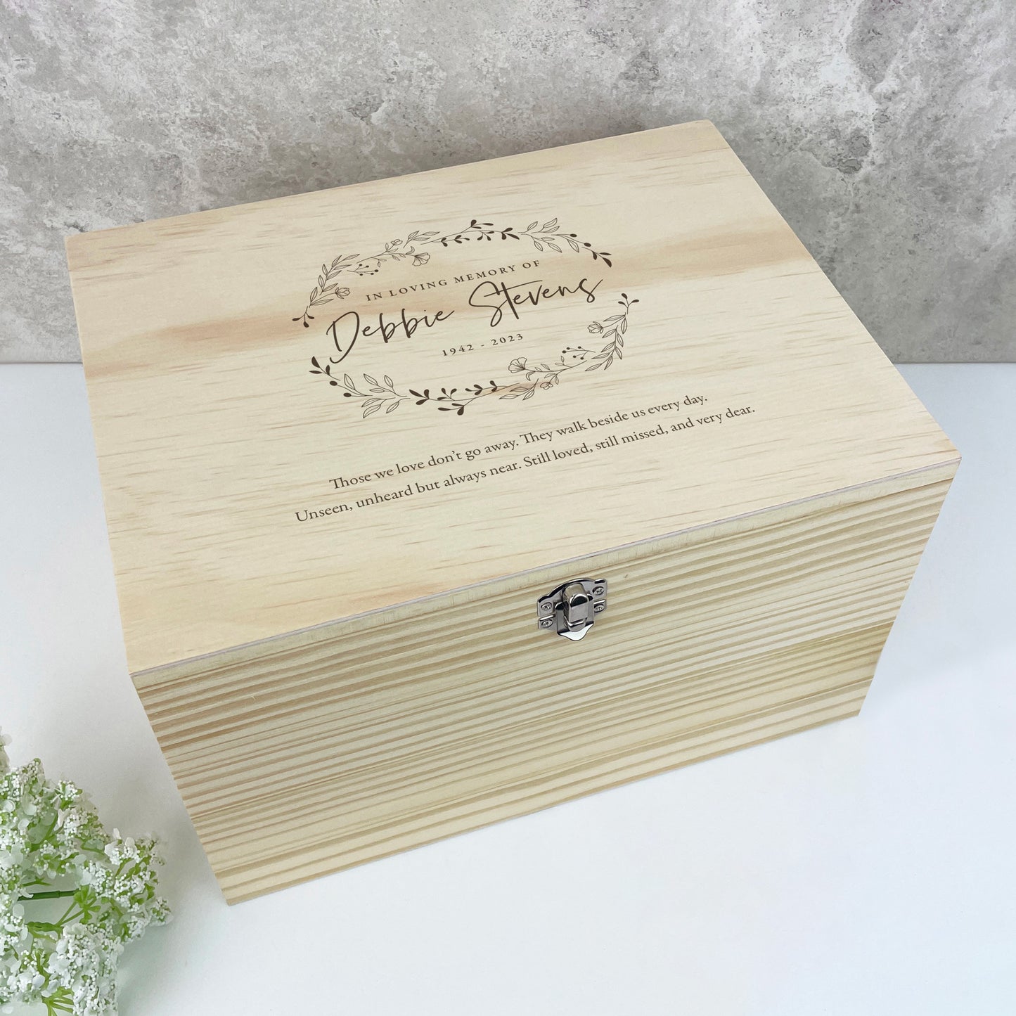 Personalised Pine Wooden Wreath Keepsake Memory Box - 5 Sizes (16cm | 20cm | 26cm | 30cm | 36cm)