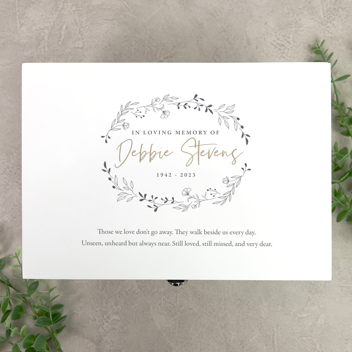Personalised Luxury White Wooden Wreath Keepsake Memory Box - 3 Sizes (22cm | 27cm | 30cm)