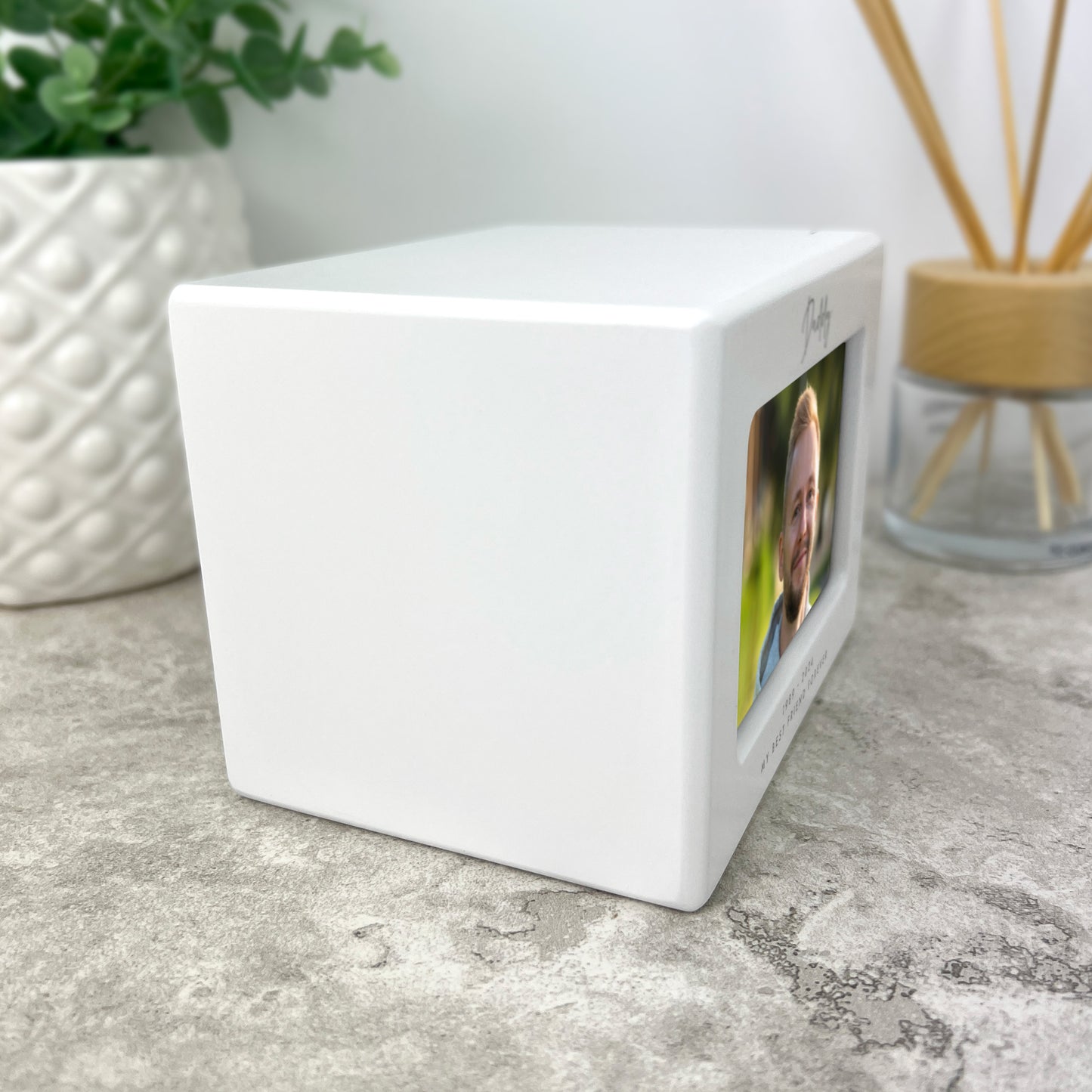 Personalised Cremation Urn For Ashes Holds 9.5cm x 6cm Photo Landscape | 0.51 Litres